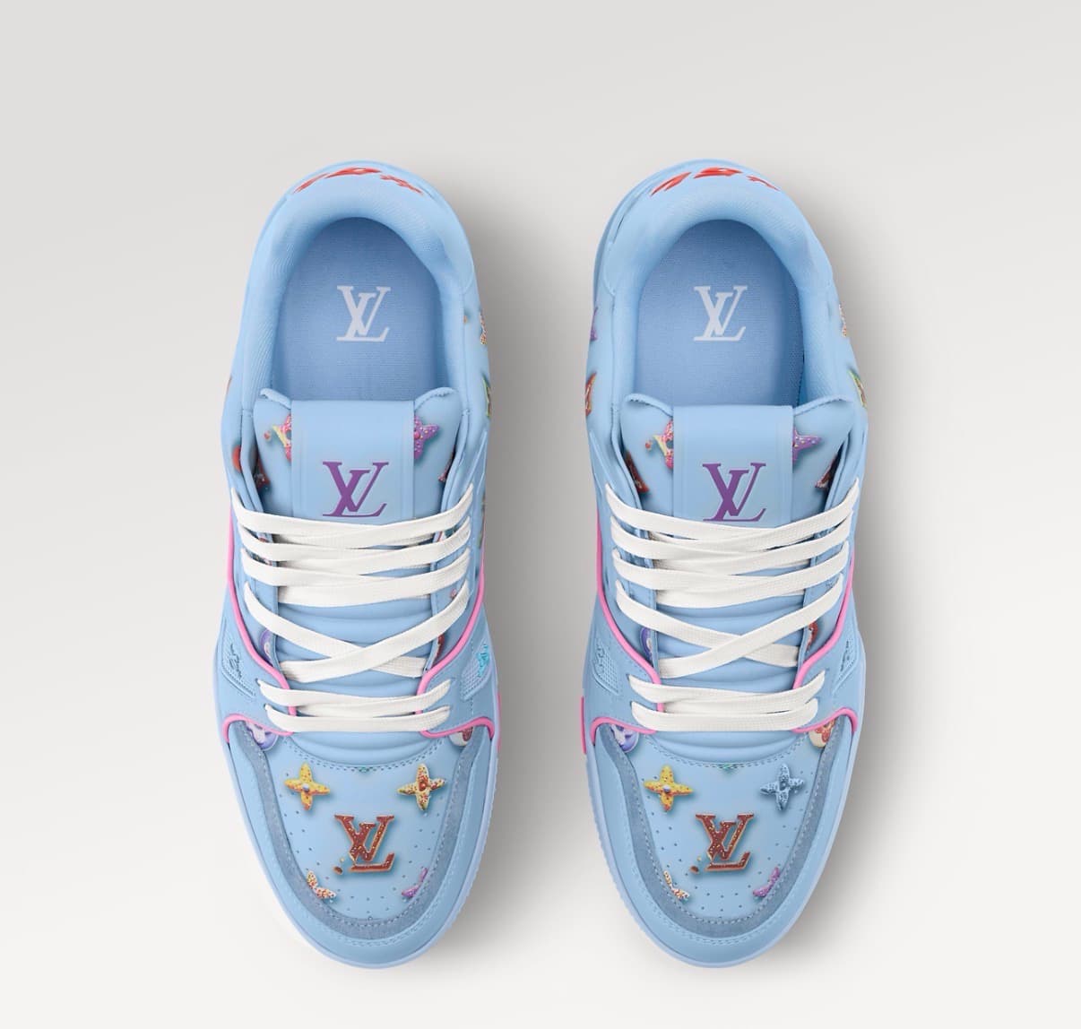 Louis Vuitton Sneakers Trainer Bleu Motif Logo — vue 3
