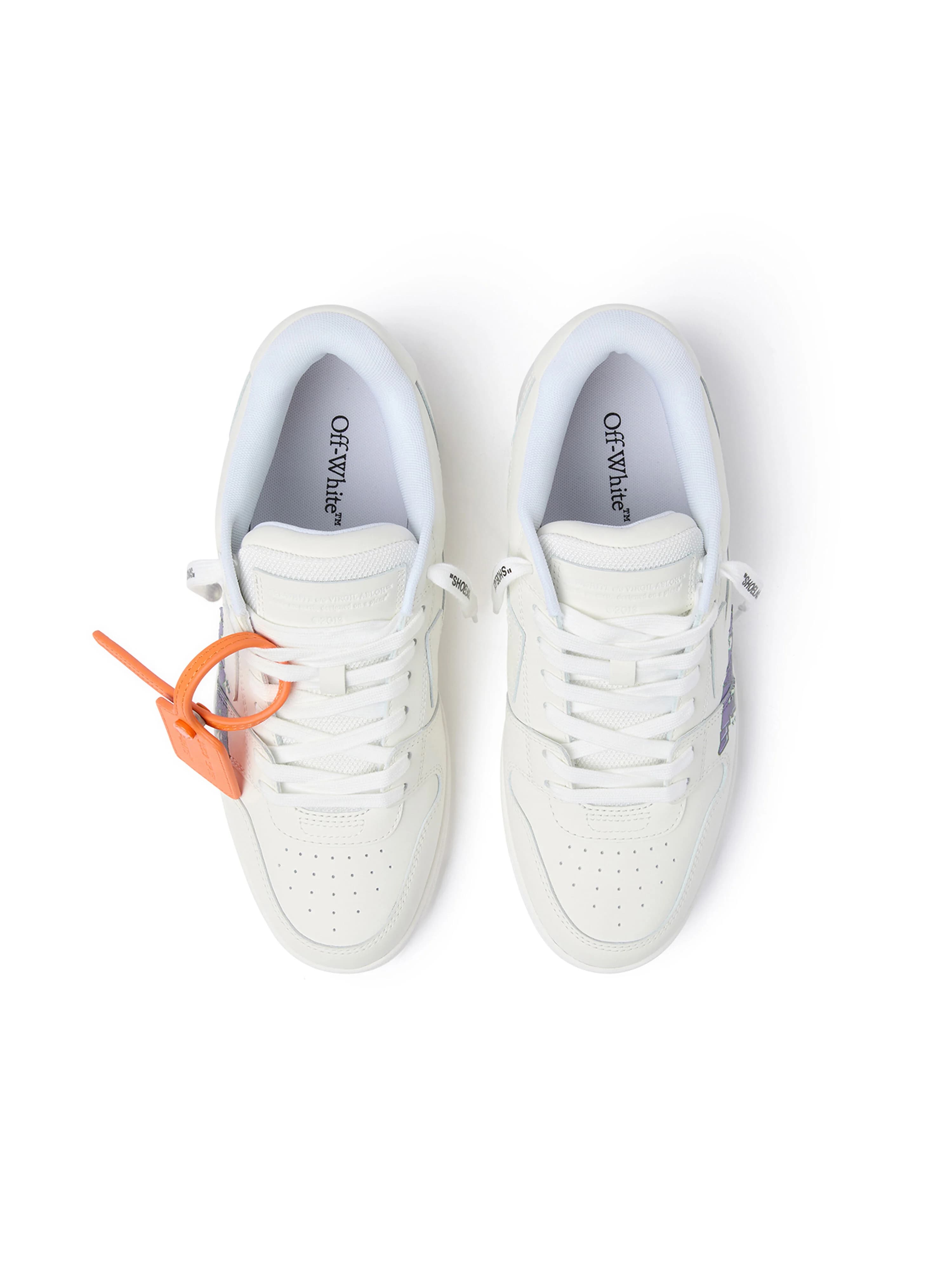 Off-White For Walking — vue 3