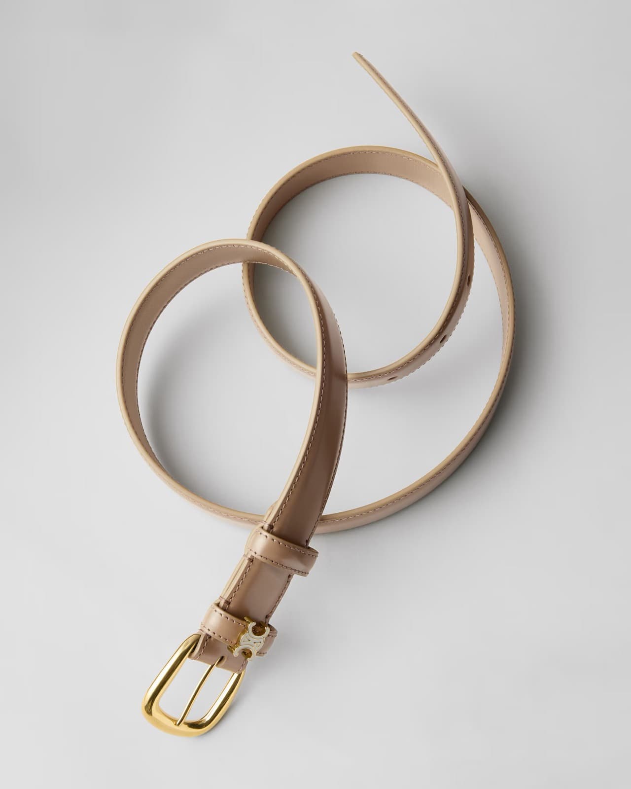 CELINE CEINTURE VIVIENNE DE 25 MM EN CUIR TAURILLON AVEC TRIOMPHE ÉMAILLÉ — vue 3