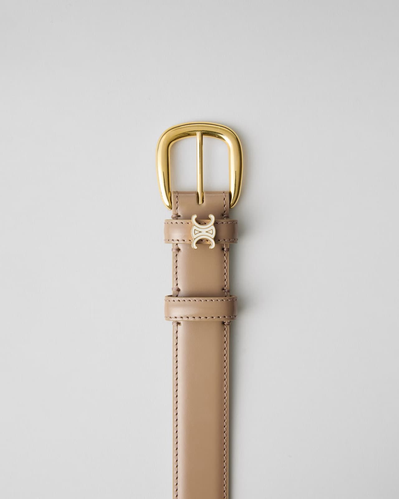 CELINE CEINTURE VIVIENNE DE 25 MM EN CUIR TAURILLON AVEC TRIOMPHE ÉMAILLÉ — vue 4