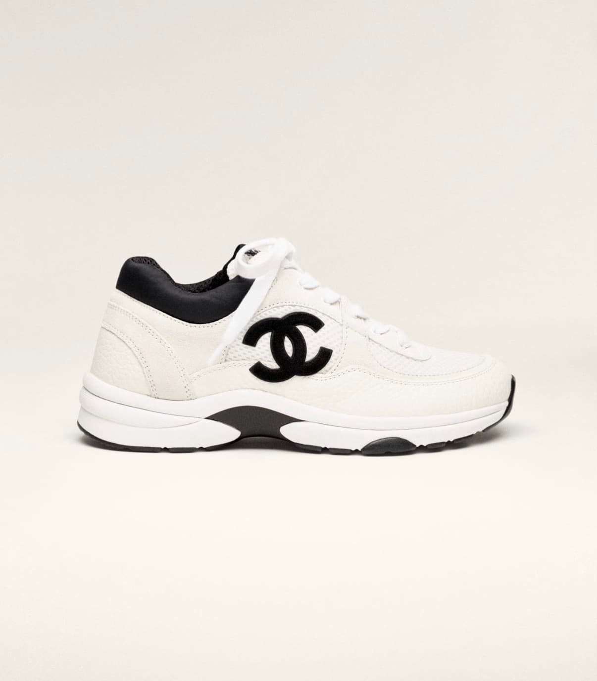 Basquets Chanel White