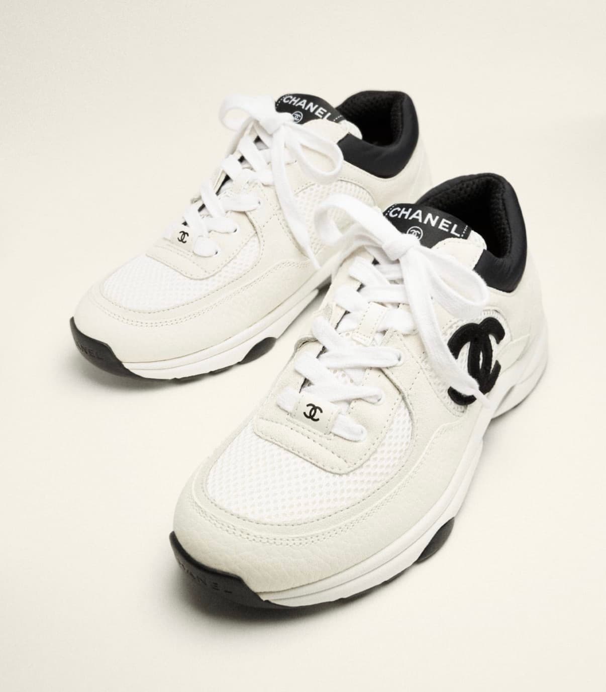 Basquets Chanel White — vue 3