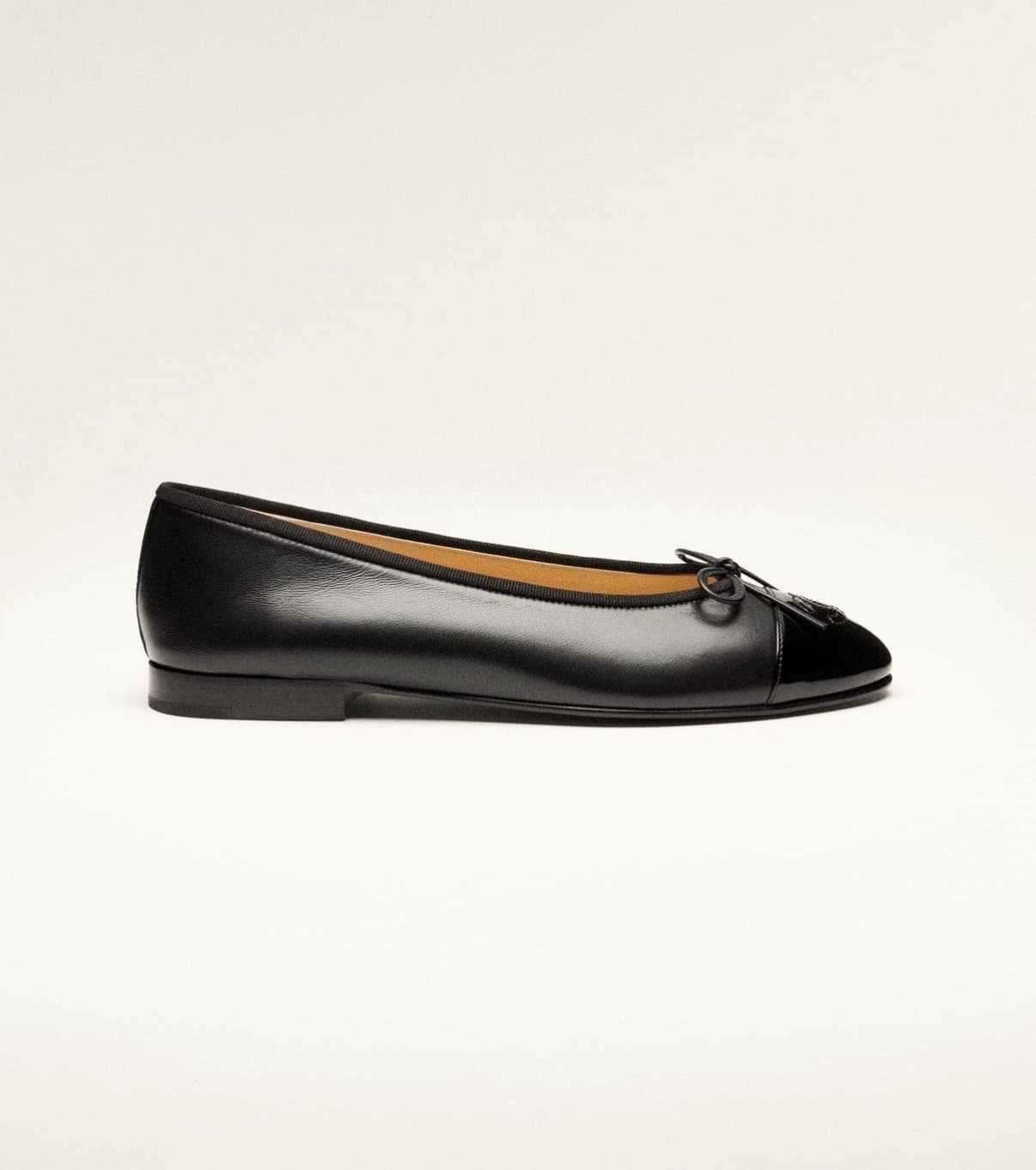Ballerines Chanel Black mate • pointe Black brillante