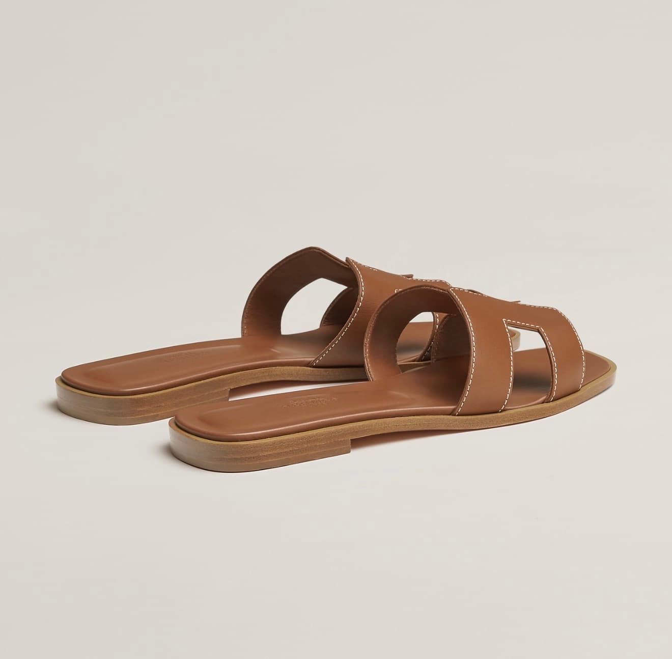 Hermes Sandale Oran Gold — vue 3