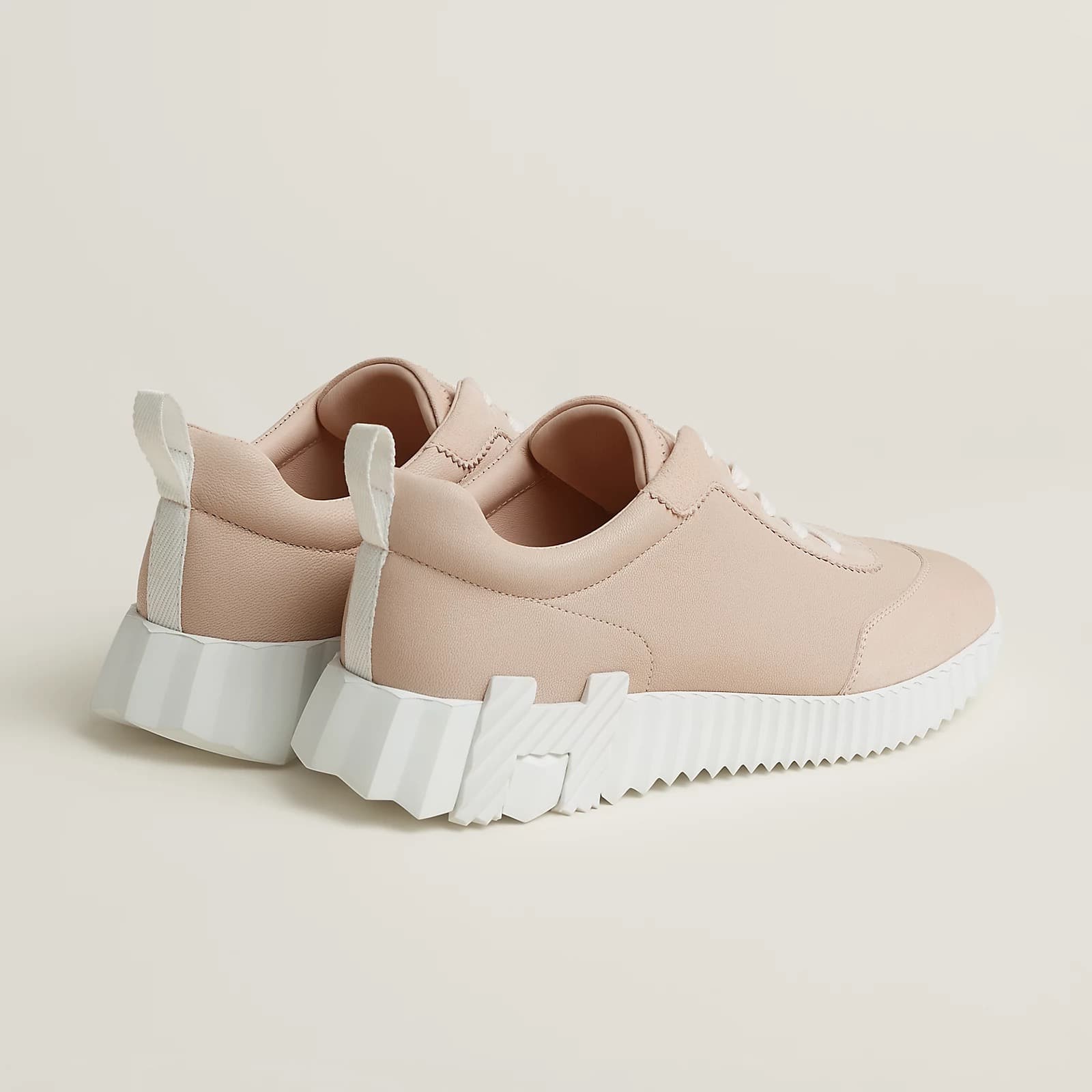 Hermes Sneakers Boucing Rose Palomino — vue 3