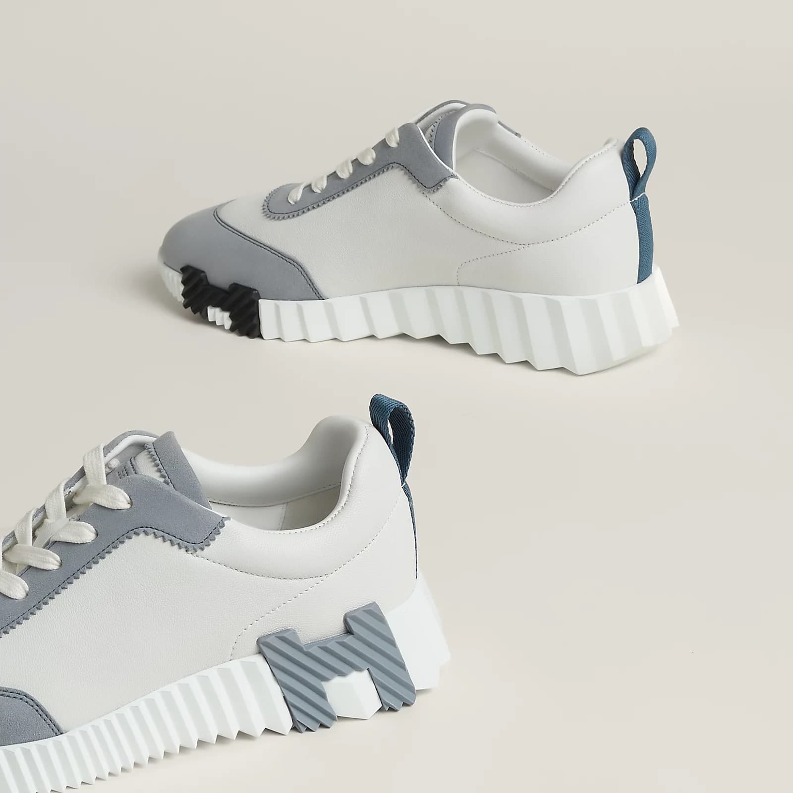 Hermes Sneakers Boucing Blanc • Bleu Galet — vue 4