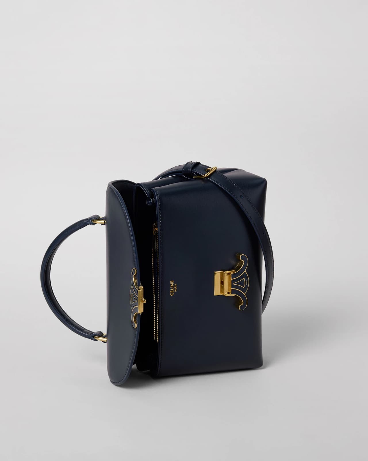 CÉLINE SAC NINO TEEN VEAU LISSE SATINÉ AVEC FERMOIR ÉMAILLÉ — vue 5