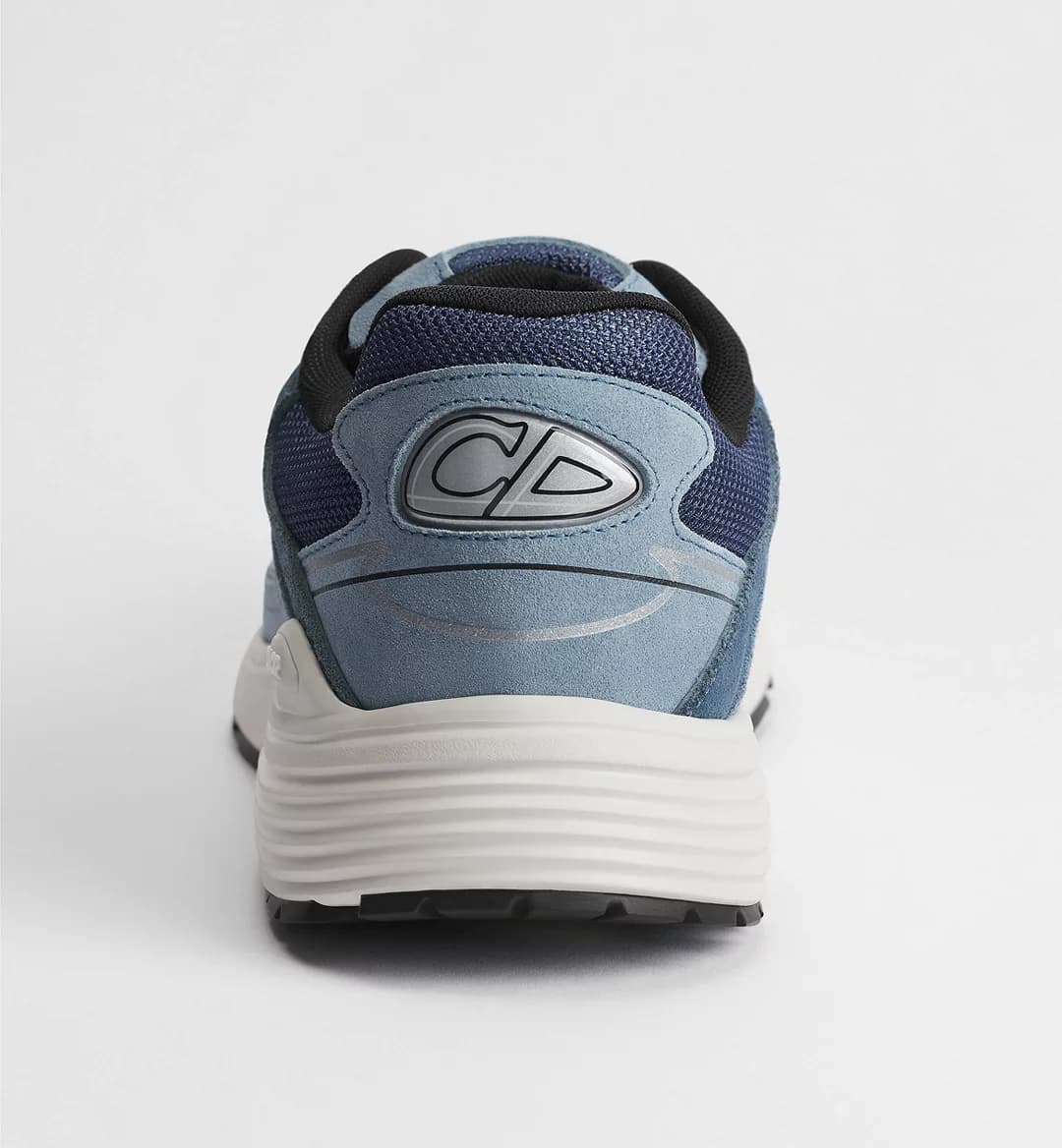 Dior Sneaker B30 Countdown — vue 3