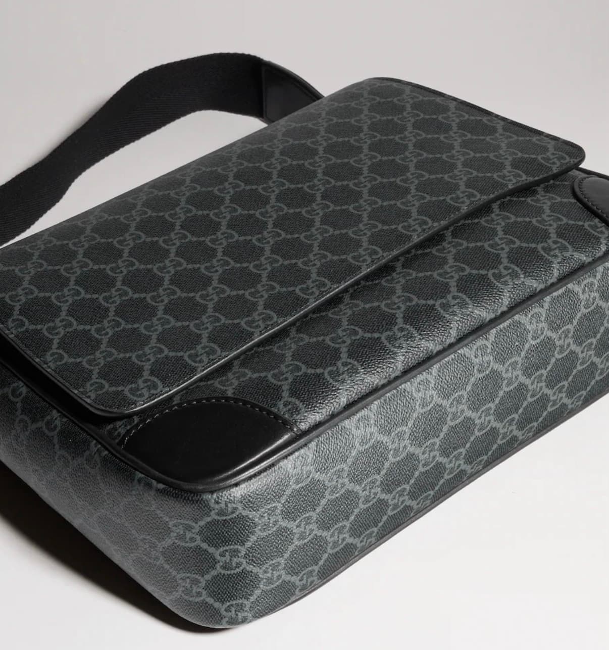 Gucci Sac à bandoulière GG Black petit format — vue 3