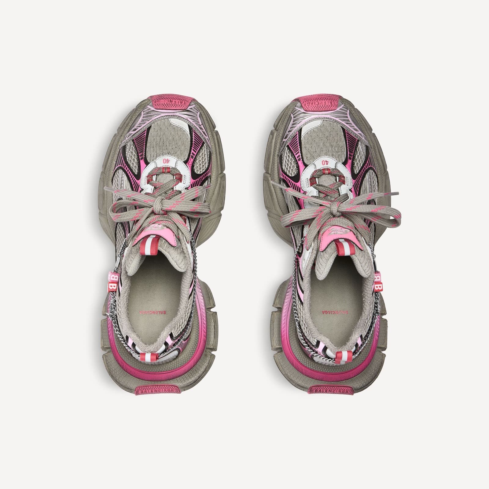 BALANCIAGA SNEAKER 3XL GRADIENT AVEC CHARMS EN GRIS/ROSE — vue 4