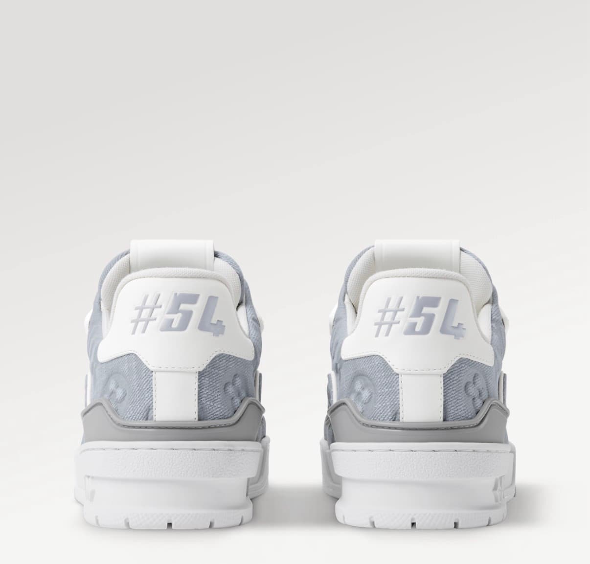 Louis Vuitton Sneaker LV Trainer Couleur Gris — vue 4
